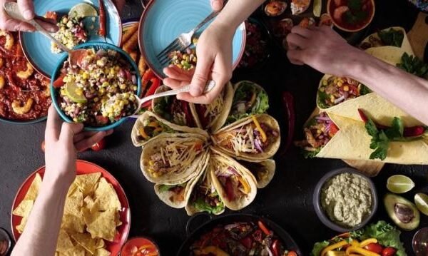 1 in 10 restaurants offer maxican cuisine in US