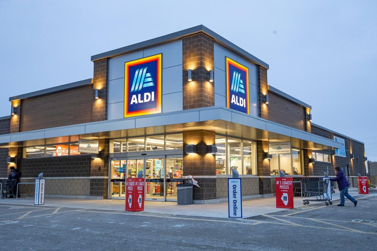 Aldi eliminated plastic bags