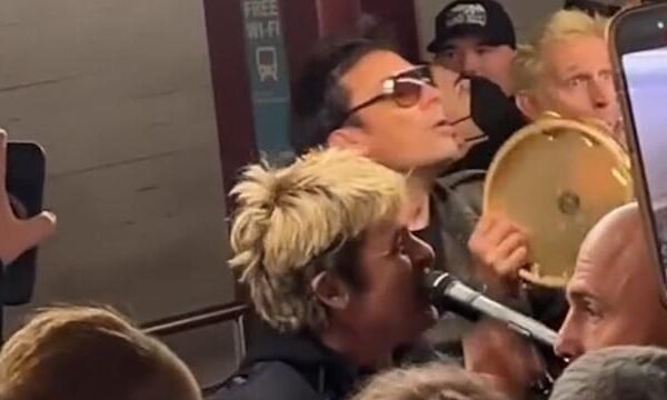 Green Day and his team performs in NYC Subway