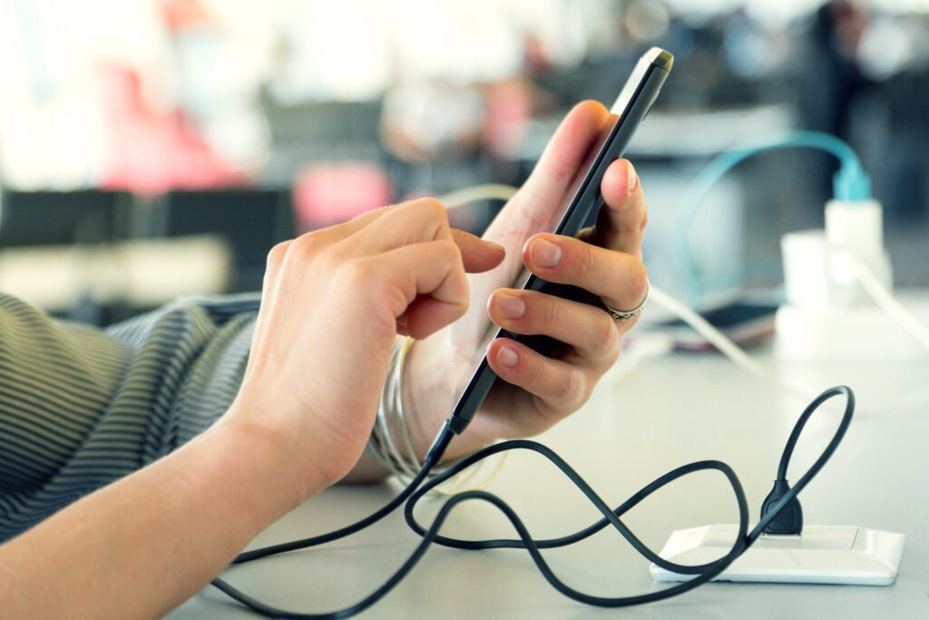 Phone charging do's and dont's