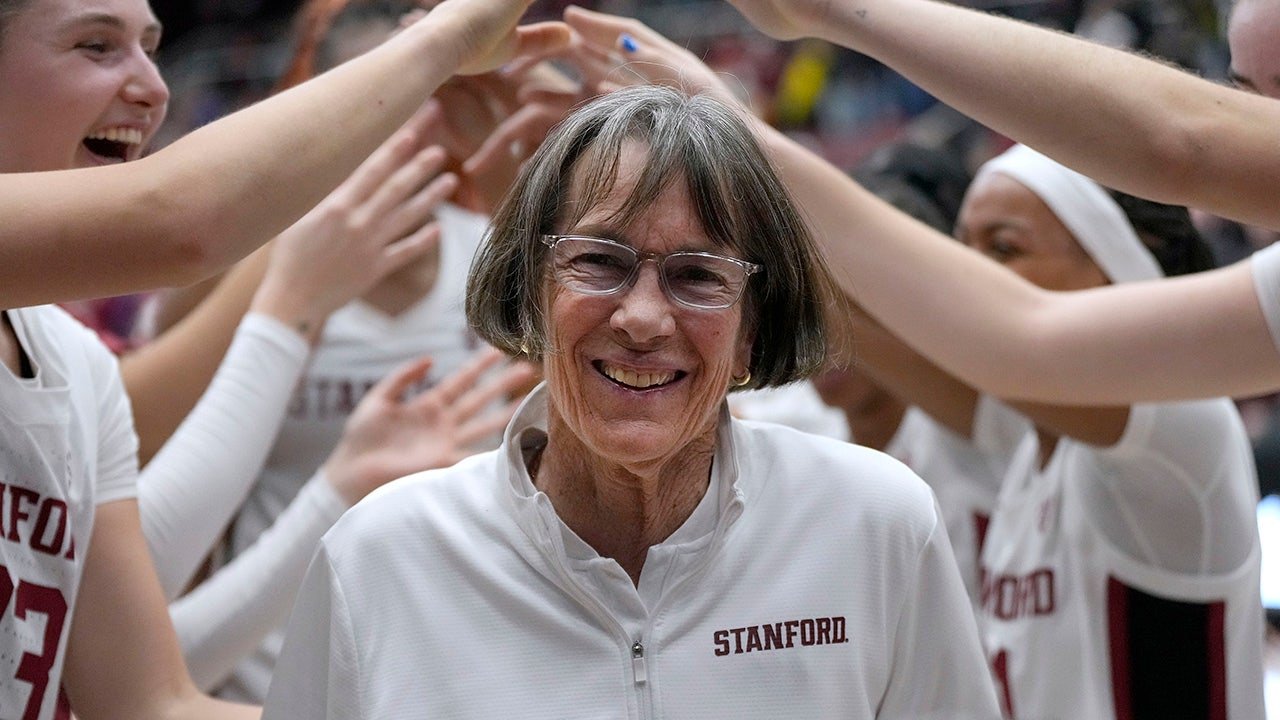 Tara-VanDerveer