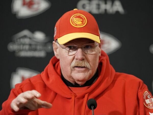 Kansas team coaach Andy Reid is retiring