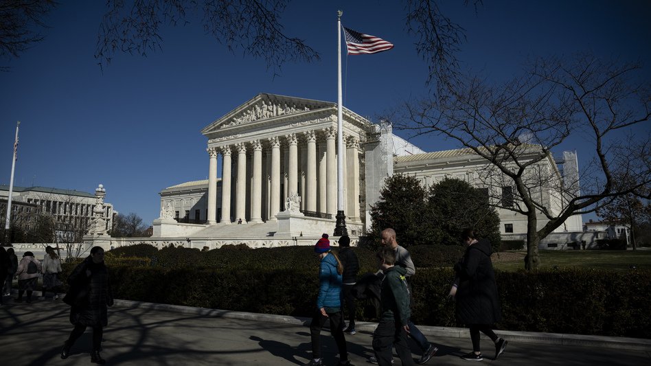 Supreme-Court-to-hear-arguments-in-trump-immunity-case.