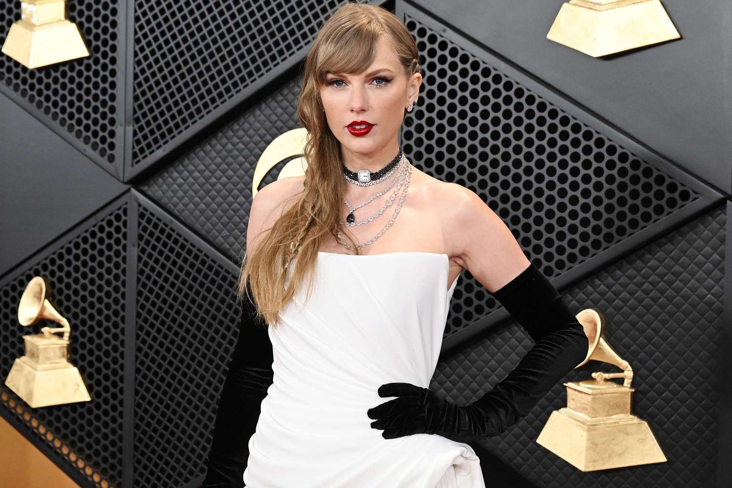 taylor-swift-2024-grammys