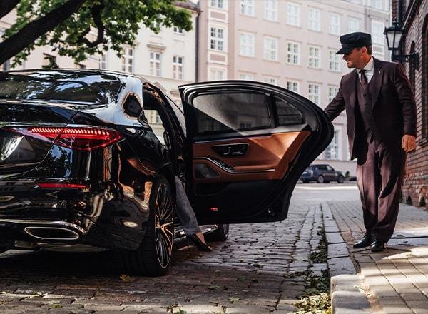 How to Book a Private Chauffeur in Europe