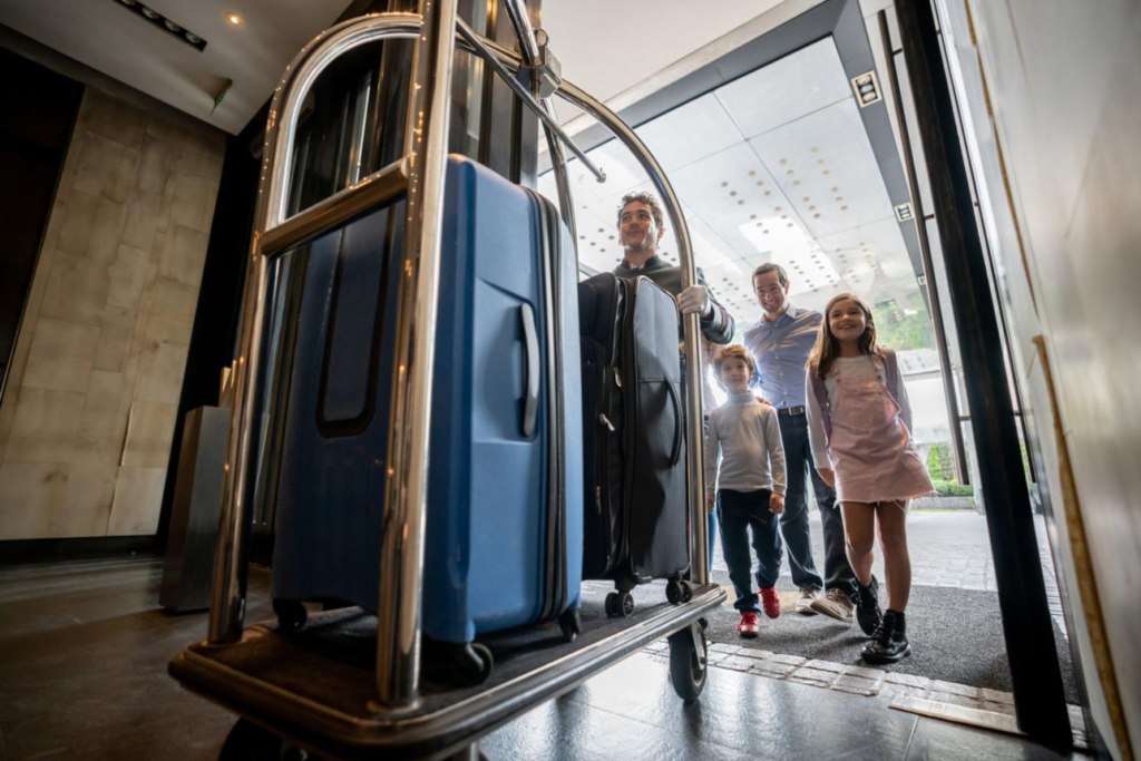 Family transportation during the Edinburgh Fringe Festival