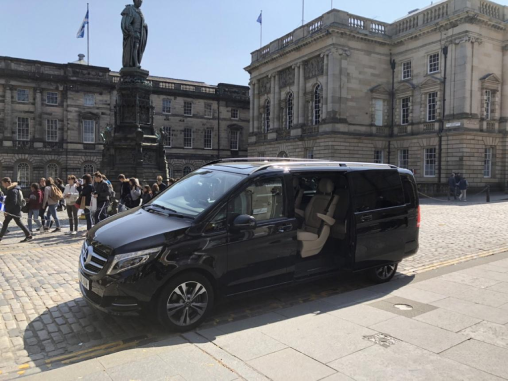 Executive airport transfer in Edinburgh
