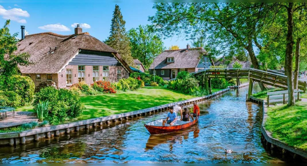 Giethoorn village with canals