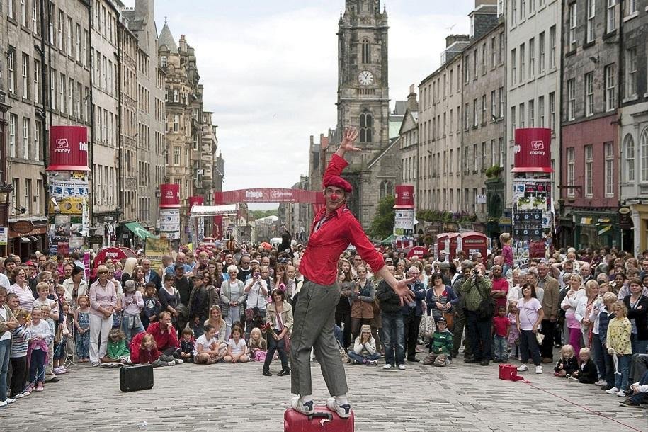 Edinburgh Fringe Festival Transportation Guide