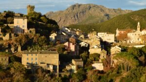 Hidden Villages in France Worth Visiting – scenic French hilltop village